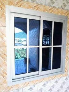 fenêtre sur mesure à Buzan